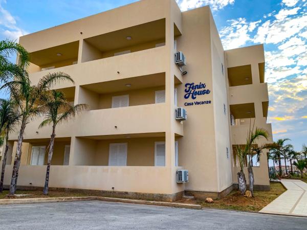 Na zdjęciu widoczny jest obiekt Fenix House casa vacanze położony w mieście Marina di Ragusa.