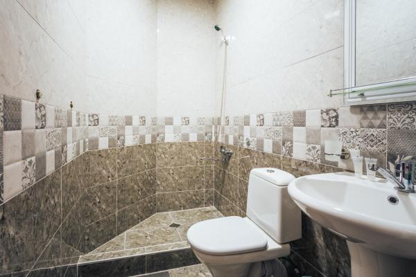Dvoulůžkový pokoj Deluxe s manželskou postelí a balkonem — 22 m² - Memory House