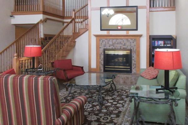 Op de foto is het object Quality Inn & Suites Alexandria te zien, gelegen in de stad Glenwood.