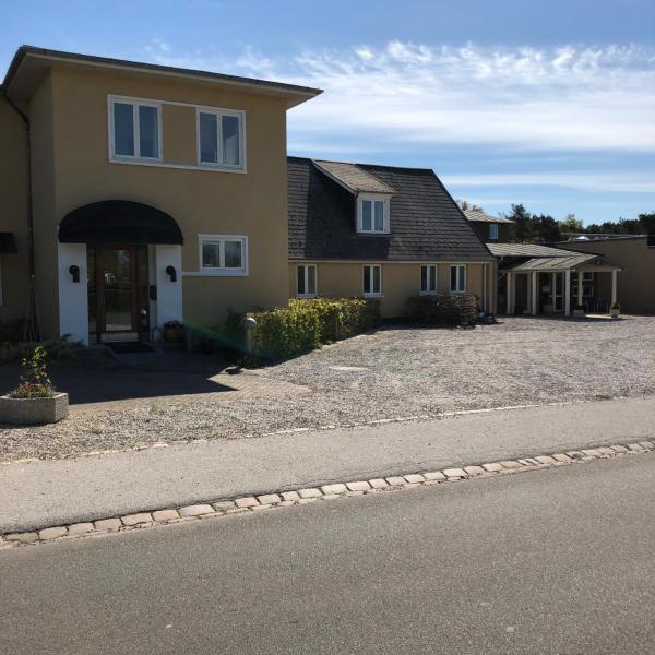 På billedet ses objektet Hotel Havlund Bed and Breakfast beliggende i byen Grenå.