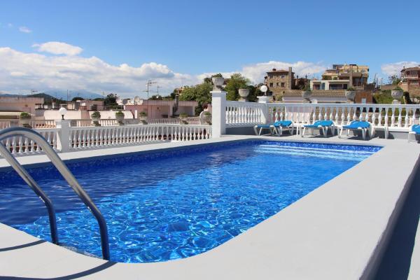 På billedet ses objektet Apartamentos Las Americas - Blanes Beach beliggende i byen Blanes.