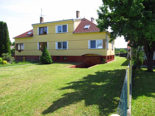 Auf dem Foto ist das Objekt Holiday Home U Čápů in der Stadt Klec zu sehen.