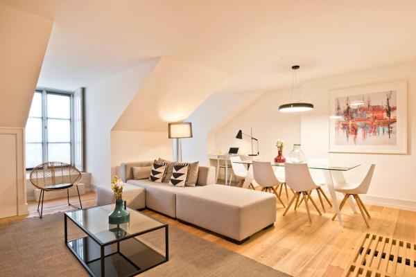 Penthouse with River View - Baixa Alfama, Lisbon