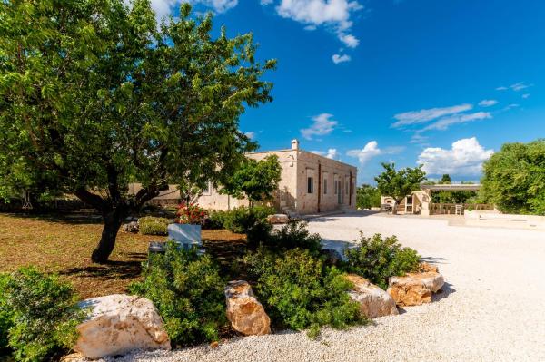 A la foto es mostra l'objecte Villa Vittoria situat a la ciutat de Cisternino.