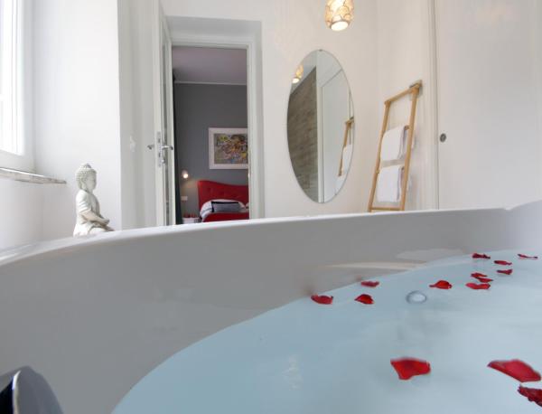 Na fotografii je vidět objekt B&B Amor nacházející se ve městě Řím.