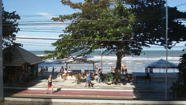 Apartamento Em Balneário Camboriú Em Frente à Praia!!! - Balneario Camboriú