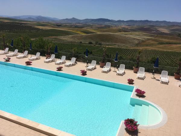 På bilden syns objektet Agriturismo Sirignano Wine Resort som ligger i staden Bosco Fraccia.