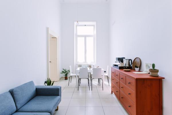 A la foto es mostra l'objecte Pangea e Panthálassa B&B situat a la ciutat de Lecce.