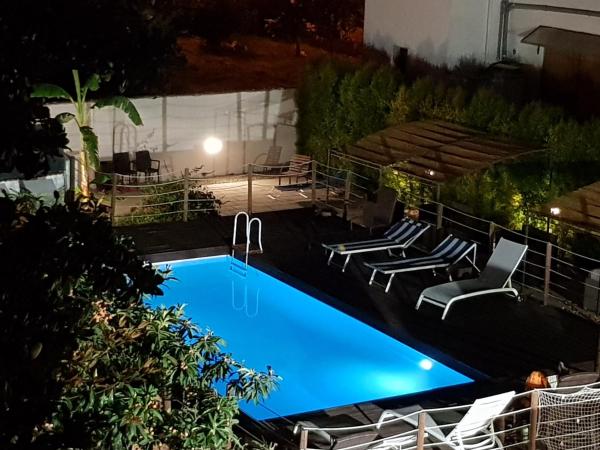 A la foto es mostra l'objecte Il Giardino Di Flora con Piscina & Jacuzzi situat a la ciutat de Lecce.