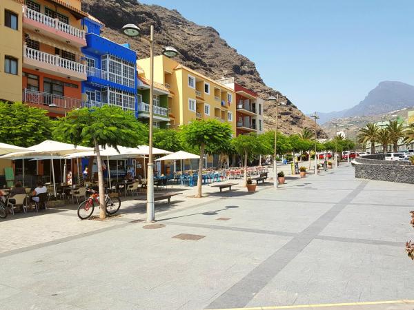 Playa Puerto Tazacorte Modern Beach Apartment - La Palma