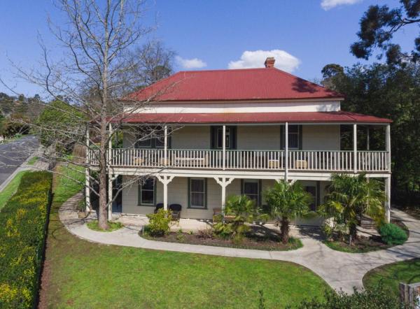 A la foto es mostra l'objecte Healesville Garden Grandview situat a la ciutat de Healesville.