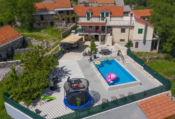 Holiday Home Stipanovi Dvori With Jacuzzi And Pool - Makarska Riviera
