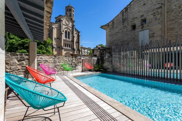 På billedet ses objektet Boutique Hôtel Entraigues beliggende i byen Uzès.
