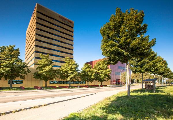 Airport Hotel Basel - Convenient & Friendly, Basel