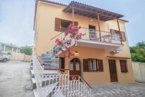 Auf dem Foto ist das Objekt Traditional Sophia's Family House in der Stadt Korfu-Stadt zu sehen.