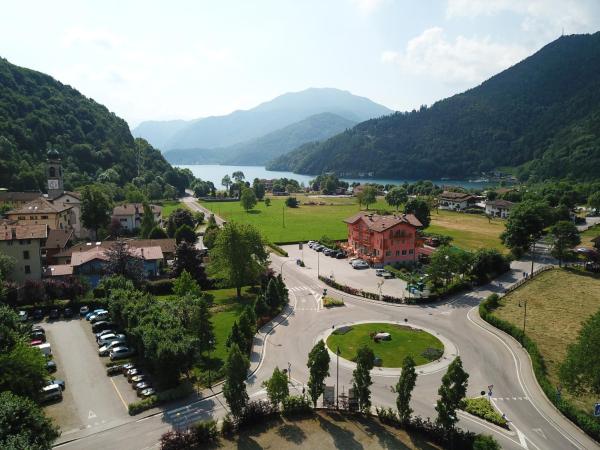 Auf dem Foto ist das Objekt ALPieve Albergo Pieve in der Stadt Ledro zu sehen.