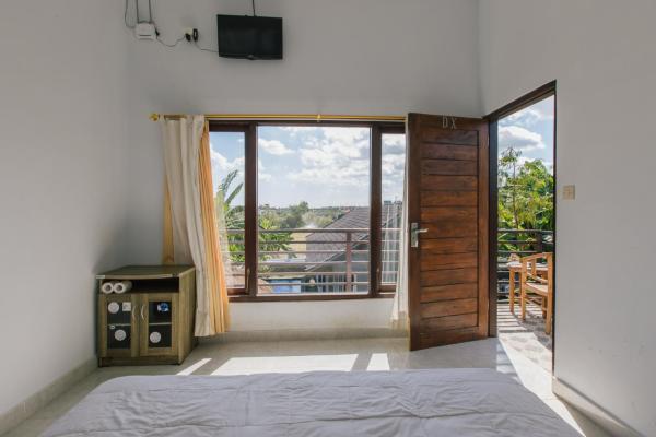 Foto 7: Pluto House