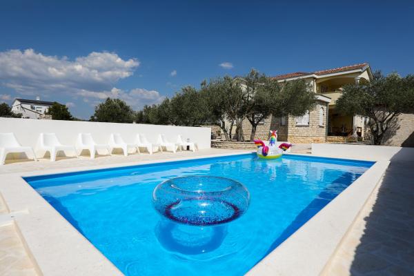 Holiday House In Drage With Terrace, Air Conditioning, Wifi, Washing Machine (4884-1) - Biograd na Moru
