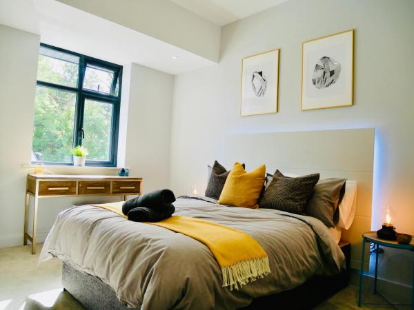 Luxury 3 bedroom Apartment near Bournemouth Beach & Poole, Bournemouth