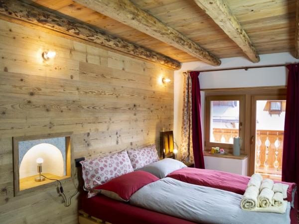 На фото показан объект B&B Cedavécia, расположенный в городе Candide.