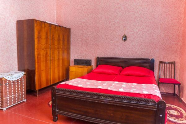 A la foto es mostra l'objecte KORALLOVAIA KOMHATA situat a la ciutat de Zeni.