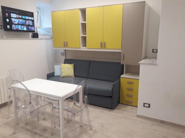 A la foto es mostra l'objecte Caterina51 situat a la ciutat de Varazze.
