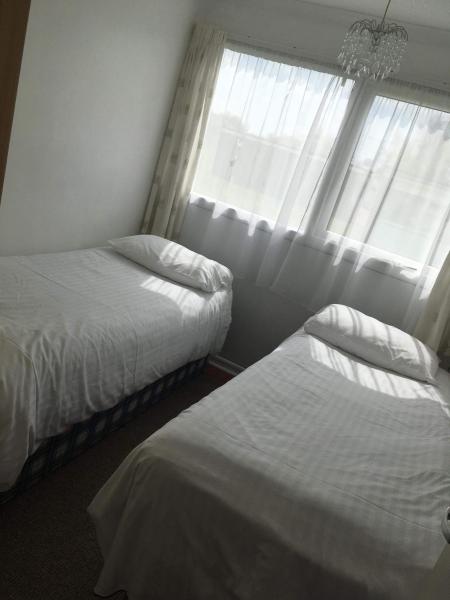 Kuva 3: 39 - 2 Bed Chalet, Belle Aire, Beach Road, Hemsby, Norfolk, NR29 4HZ
