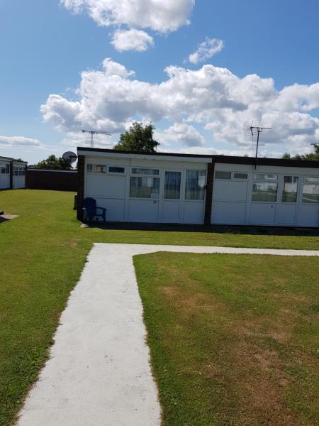 Kuva 1: 39 - 2 Bed Chalet, Belle Aire, Beach Road, Hemsby, Norfolk, NR29 4HZ