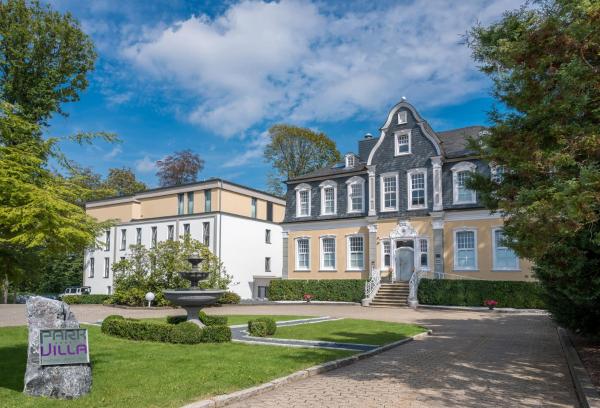 På bilden syns objektet Park Villa Hotel som ligger i staden Wuppertal.