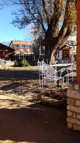 A la foto es mostra l'objecte Hotel La Vega situat a la ciutat de El Castellar.