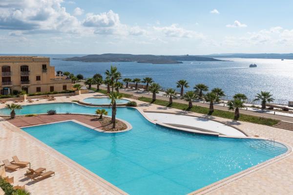 Στη φωτογραφία φαίνεται το αντικείμενο GetawayNpetto Private Duplex Maisonette with Jacuzzi Hot Tub που βρίσκεται στην πόλη Mġarr.