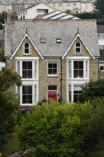 A la foto es mostra l'objecte Cliftons Guest House situat a la ciutat de Truro.