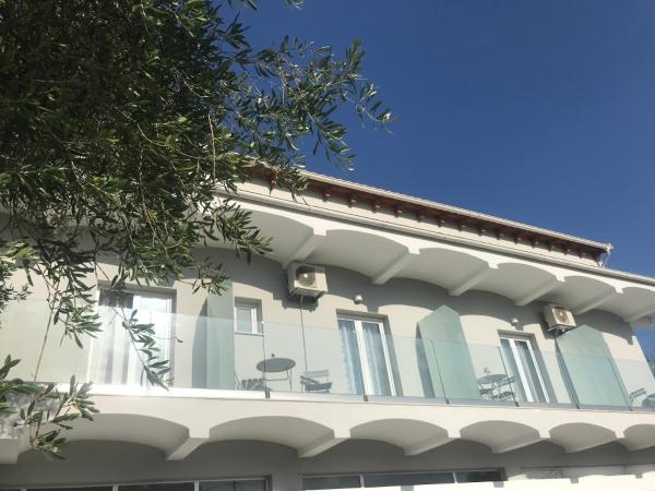Nella foto è visibile l'oggetto Terpsichore Boutique Appartments situato nella città di Dassia.