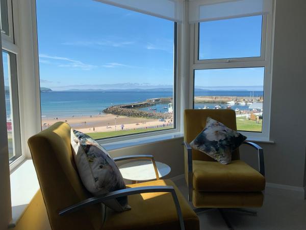 Luxury South Pier Apartment - 포트러쉬