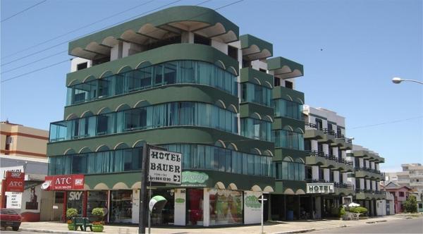 A la foto es mostra l'objecte Hotel Bauer situat a la ciutat de Torres.