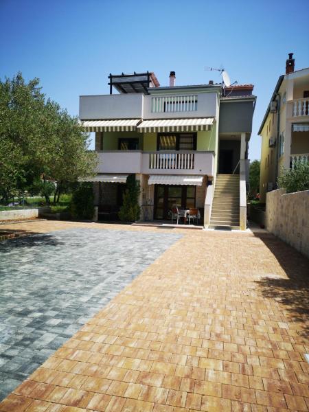 Apartments Bosana Xiv - Biograd na Moru, Croatia