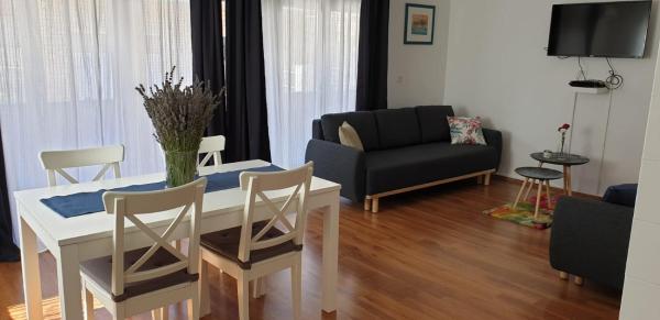 På billedet ses objektet Central, spacious, great view beliggende i byen Hvar.