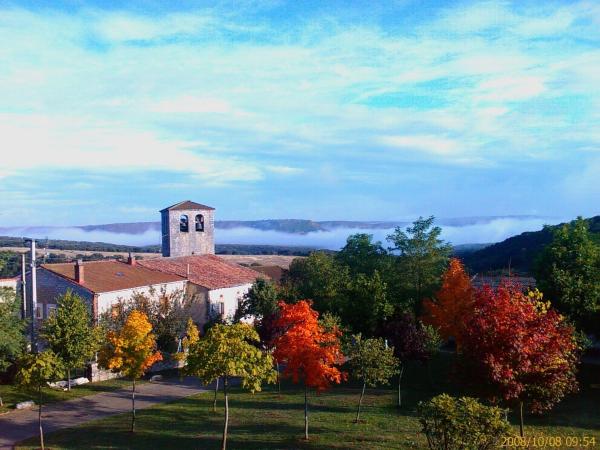 A la foto es mostra l'objecte Casa Rural Villamoronta situat a la ciutat de Covanera.