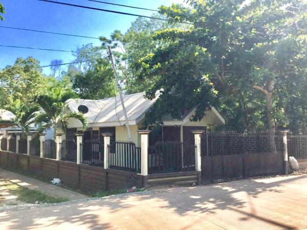 En la foto se muestra el objeto Johann’s Place Panglao ubicado en la ciudad de Danao.