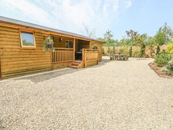 Willow Lodge - Blue Lagoon Water Par, Narberth
