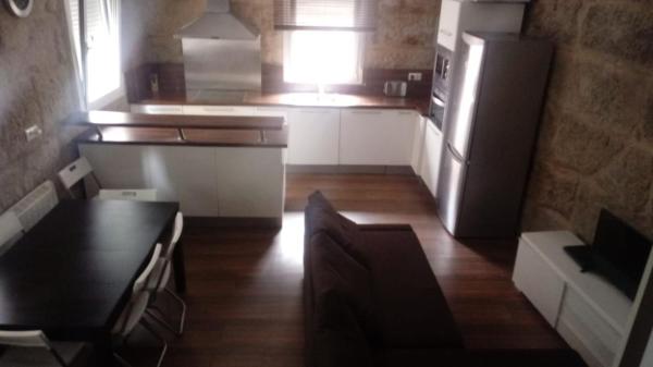 Na fotografii je vidět objekt Casa Urbana en Marín nacházející se ve městě Marín.