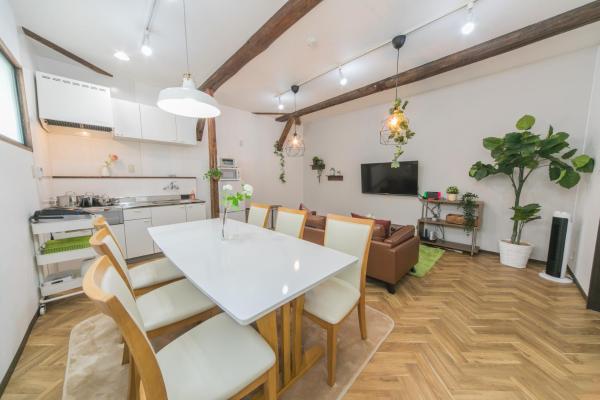 Na fotografii je vidět objekt Nao's House USJ 一軒家貸切 nacházející se ve městě Ósaka.