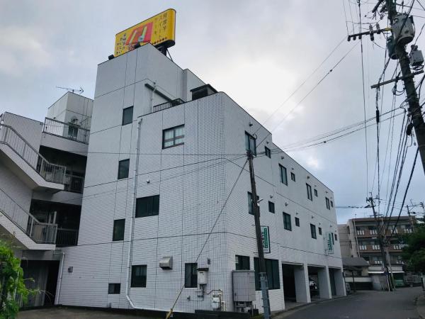 Auf dem Foto ist das Objekt HOTEL Ra KAGOSHIMA in der Stadt Kagoshima zu sehen.