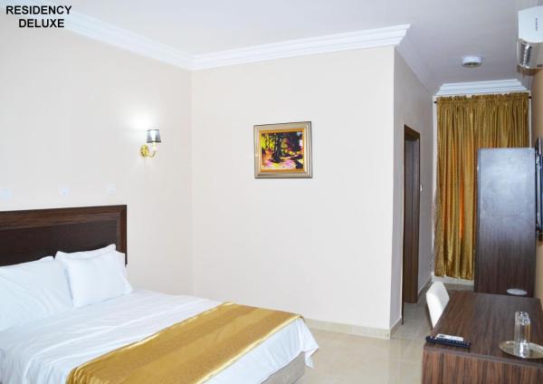 Na fotografii je vidět objekt Residency Hotels Ogidi nacházející se ve městě Otu.