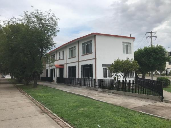 Στη φωτογραφία φαίνεται το αντικείμενο Antigua Casa de la Alameda που βρίσκεται στην πόλη Αγουασκαλιέντες.