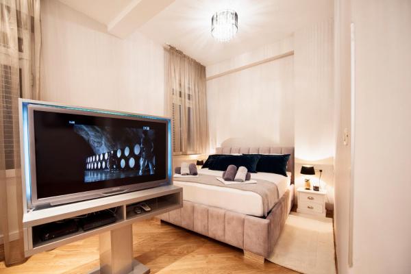 The photo shows the Studio Apartman Blanka located in the city of Split.
