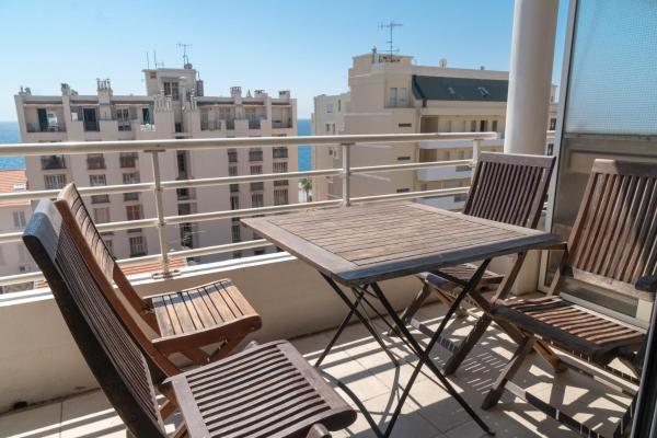 Top Floor Apartment Santa Barbara, Nice