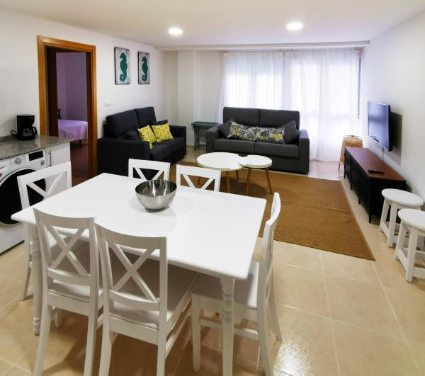A la foto es mostra l'objecte Duerming Family Viveiro 4 Rooms situat a la ciutat de Viveiro.