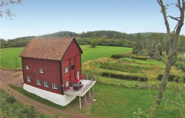 Auf dem Foto ist das Objekt Stunning Home In Gränna With Lake View in der Stadt Bunn zu sehen.