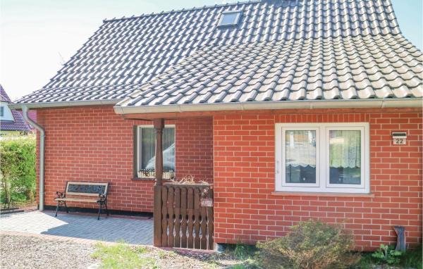 Nella foto è visibile l'oggetto 2 Bedroom Awesome Home In Zingst situato nella città di Zingst.